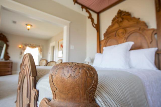 Clifton House - Panorama - Queen Suite, Sleeps 4, River Views ナチェズ エクステリア 写真